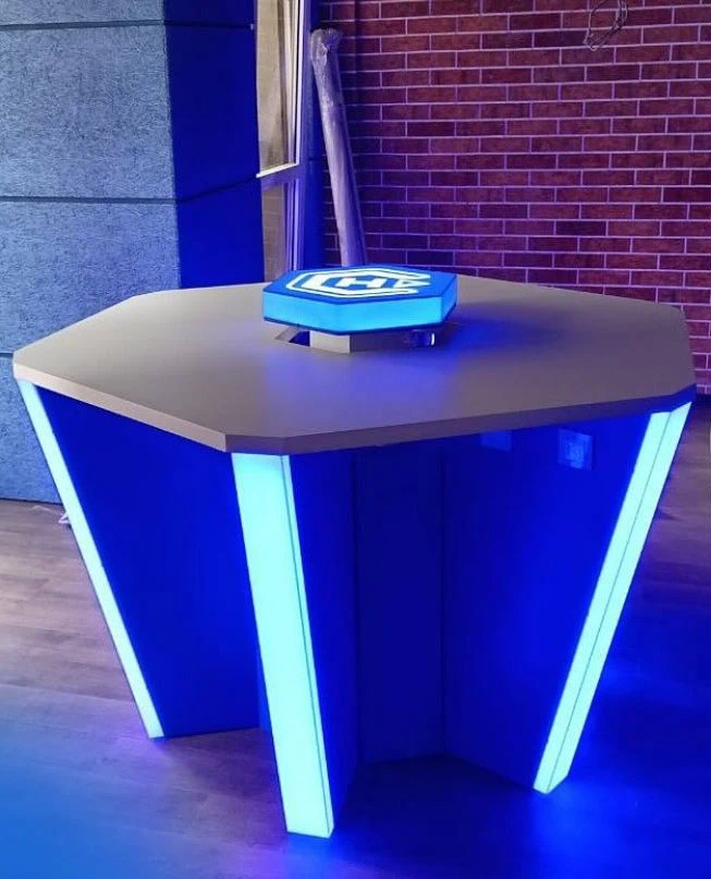 Table with lighting