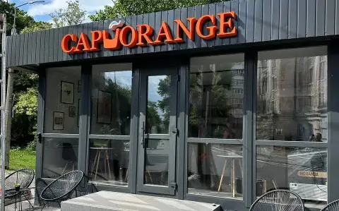 Вивіска для кафе CAPORANGE